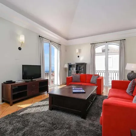 Apartment Palheiro Village Iii